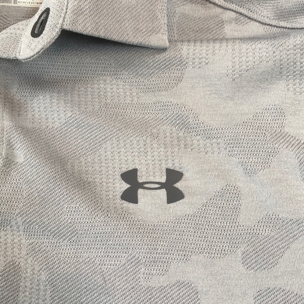 Under Armour Golf Shirt - Picture 3 of 3